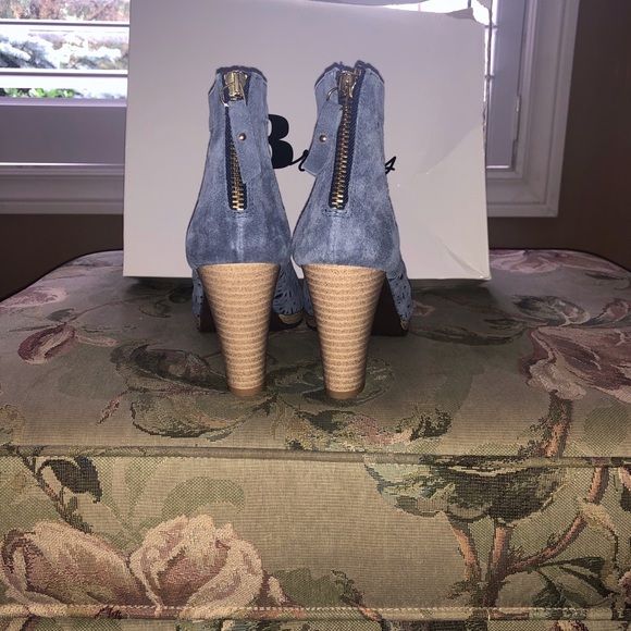 NWOB Browns Shoes Open Toe Blue Suede Booties, 8 - Picture 3 of 8